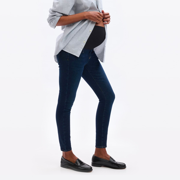 Best Petite Maternity Jeans: GAP Maternity Full Panel Skinny Jeans