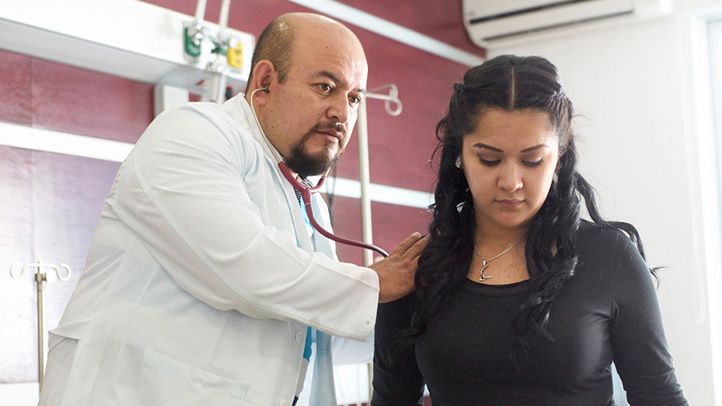 pregnant woman at prenatal appointment